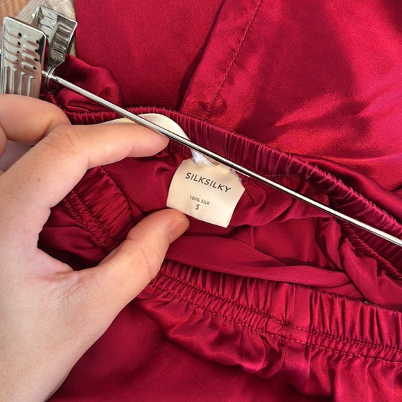 Deep red 100% silk PJ set! - Picture 5 of 5